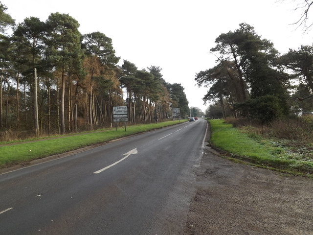 Entering Hatfield on the B653 Marford Road