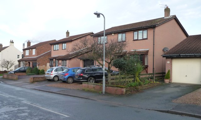 Detached houses, Hensall