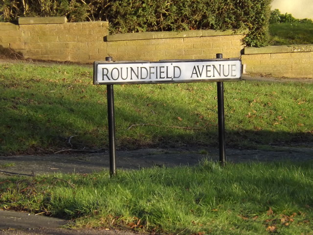 Roundfield Avenue sign