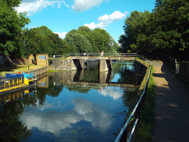 Bridge over the River Lea Navigation near Clapton