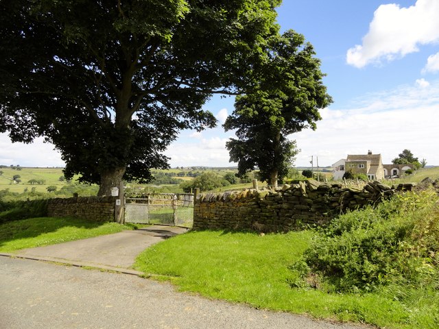 Entrance to Byerley House farm