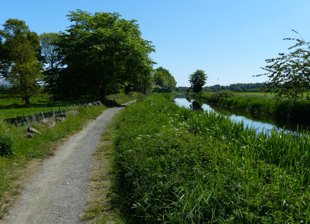 Union Canal towpath near Linlithgow