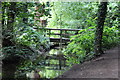 ST2885 : Footbridge, lake inlet, Tredegar House Park by M J Roscoe