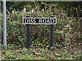 TM1383 : Diss Road sign by Geographer