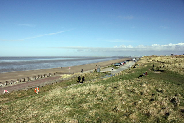 View along Mockbeggar Wharf