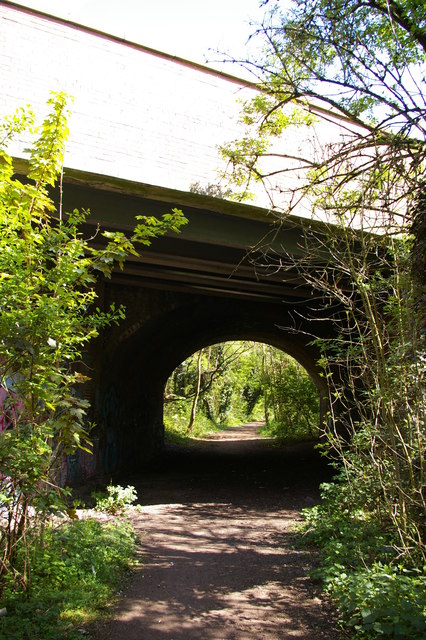 Bridge over disused railway line, Mill Hill