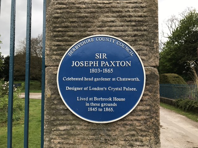 Blue plaque on gatepost at Chatsworth Park