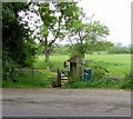 ST9997 : Entrance to the Wysis Way and the Thames Path near Kemble by Jaggery