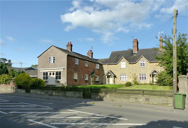 Stonebench Cottage and Knowles Cottages