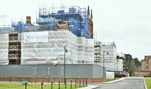 Repair work, Queen's University, Belfast (December 2017)