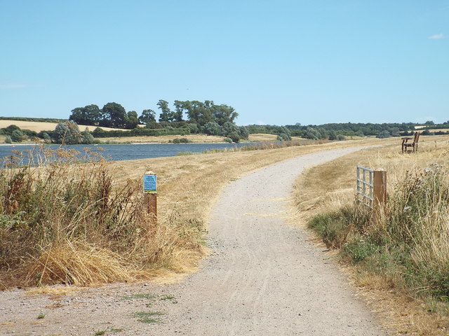 Path alongside Pitsford Water, Northamptonshire