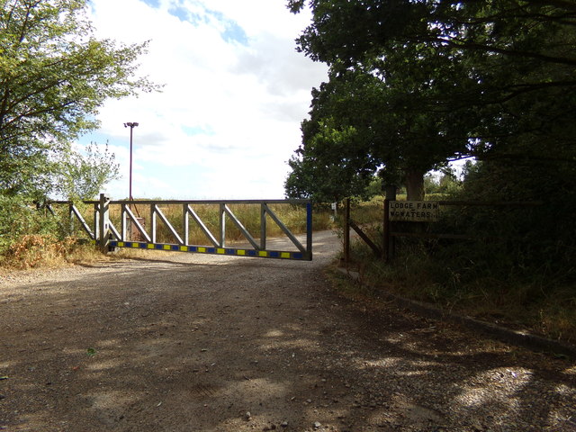 Entrance to Lodge Farm