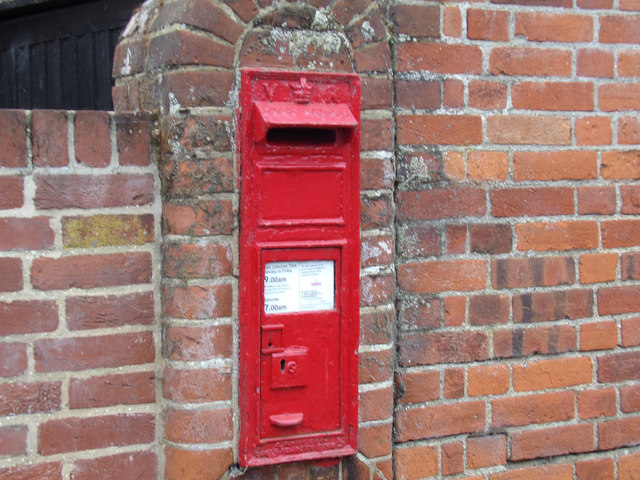 Park Road Victorian Postbox