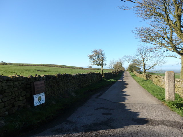 Access Lane to Lower Brow Top & Middle Brow Top Farms