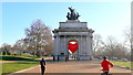 TQ2879 : Valentine's Day at Wellington Arch by PAUL FARMER