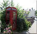 SO1122 : Red phonebox, Talybont-on-Usk by Jaggery