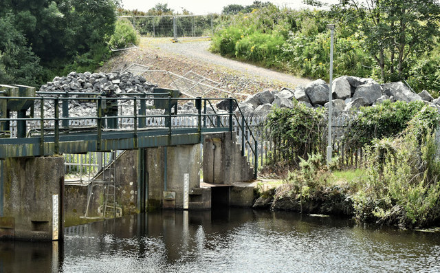 The Stranmillis Gateway, River Lagan, Belfast (July 2019)