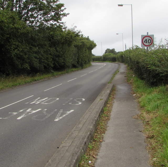 End of the 30mph speed limit beyond Cefn Hengoed