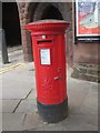 SJ4066 : Elizabeth II pillar box on Northgate Street, Chester by Meirion