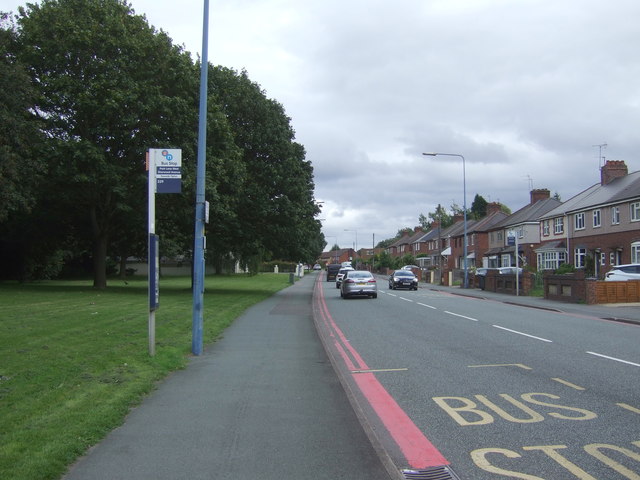 Bus stop on Park Lane West (A457), Tipton