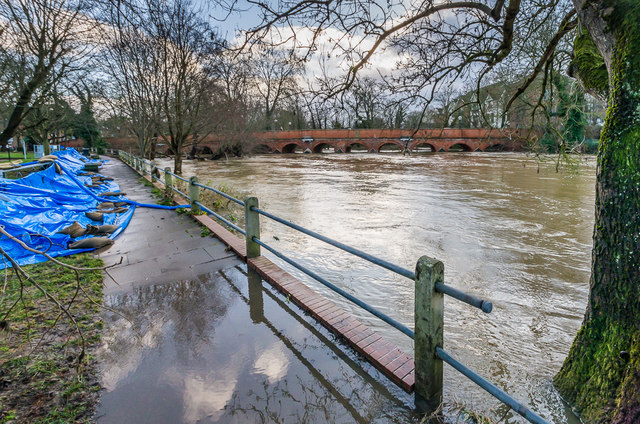 Emlyn Lane flood barriers