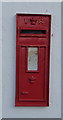 TA1842 : Disused Victorian postbox on Main Street, Great Hatfield by JThomas