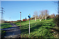 SU1588 : Footpath and Cycleway by Des Blenkinsopp