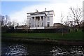 TQ2783 : Regency Villa overlooking the Regent's Canal by Ian S