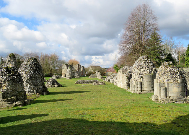 Thetford Priory: the ruined nave of the Priory Church