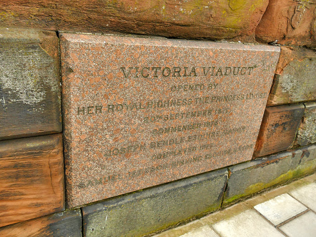 Plaque on Victoria Viaduct