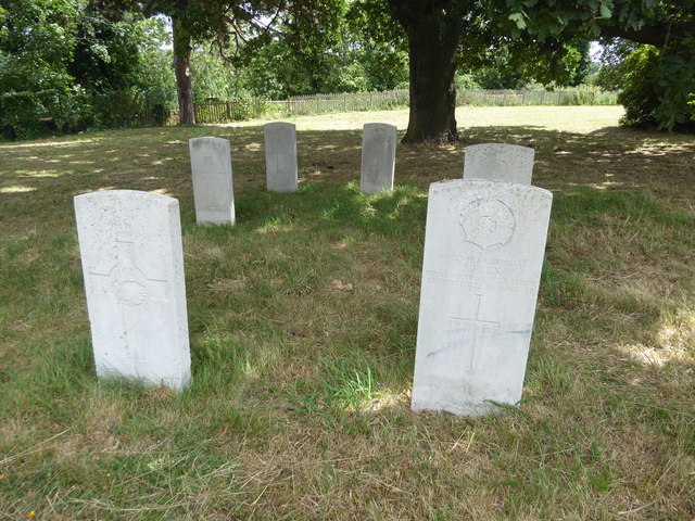 First World War graves in Woolwich New Cemetery