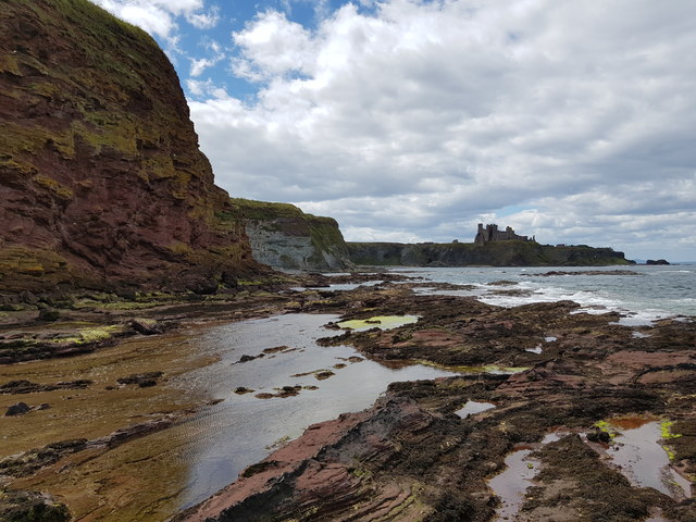 Tantallon Castle shoreline, Firth of Forth