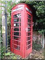 SU7990 : Red K6 Telephone Box in Frieth by David Hillas