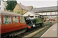 SJ2142 : Observation Car arrival at Llangollen Station by Martin Tester