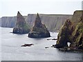 ND4072 : Thirle Door and the Stacks of Duncansby by Graham Hogg