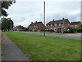 SO8651 : Regiment Close, Norton by Chris Allen