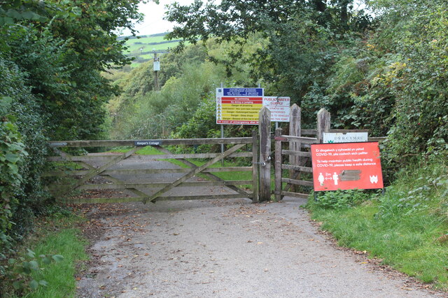 Gates on access road to Cwm Lliedi Reservoir