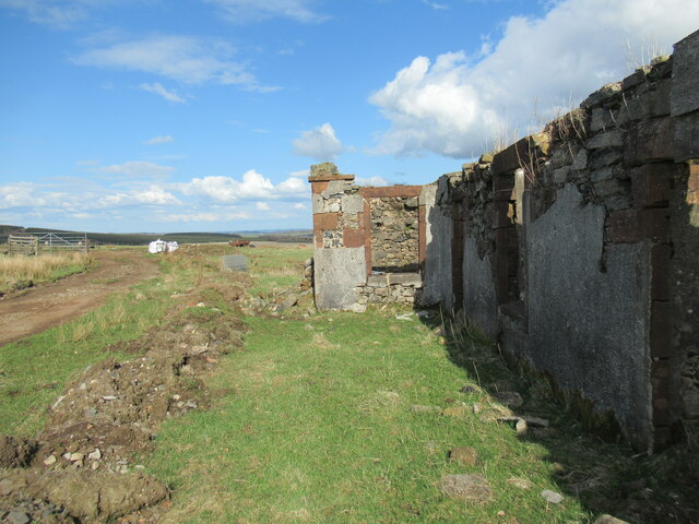 Ruined farmhouse at Roughhazie