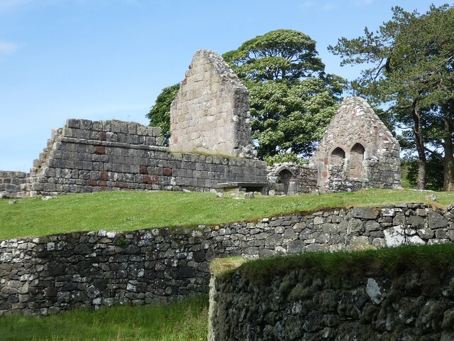 Bute - St Blane's - Church from outside churchyard perimeter