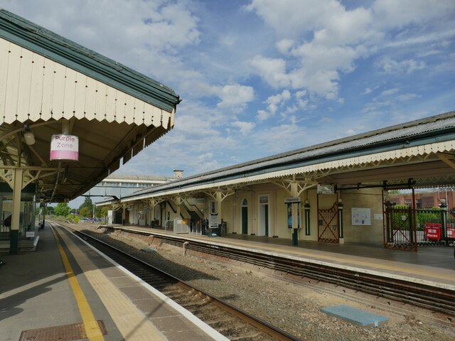 Chippenham station platforms