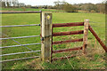 SP2012 : Gate near Little Barrington by Derek Harper