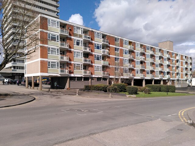 Samuel Hayward House, with Dewis House behind, Riley Square