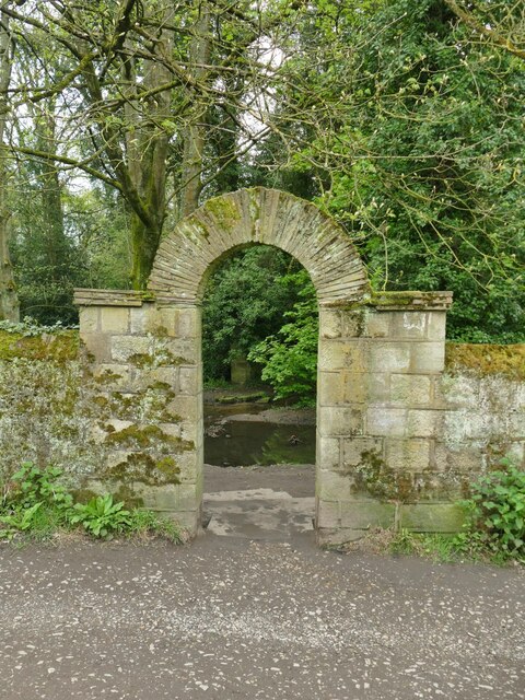 Entrance to Meanwood Park from Green Road