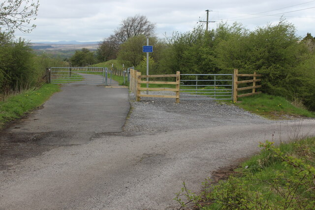 Gate and stile on NCR 492