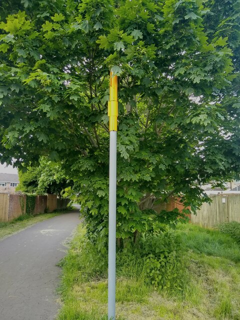 Fingerpost on the corner of Madam Lane and Wesley Drive 