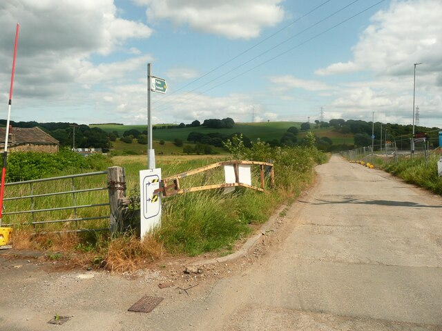 Footpath 21/2 on the driveway to the former North Bierley Sewage Works