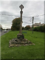 SP3115 : Village Cross, Leafield by Mr Red