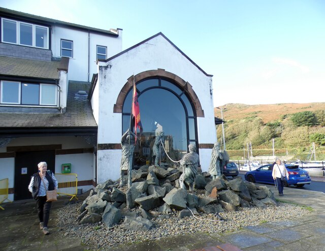 Statues outside House of Mananan at Peel