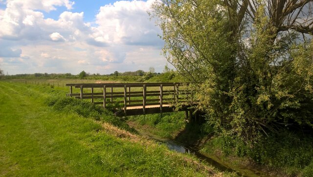 Wooden footbridge across South Drain near Etton