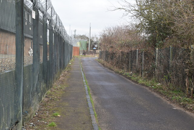 Thames Path by Manford Industrial Estate